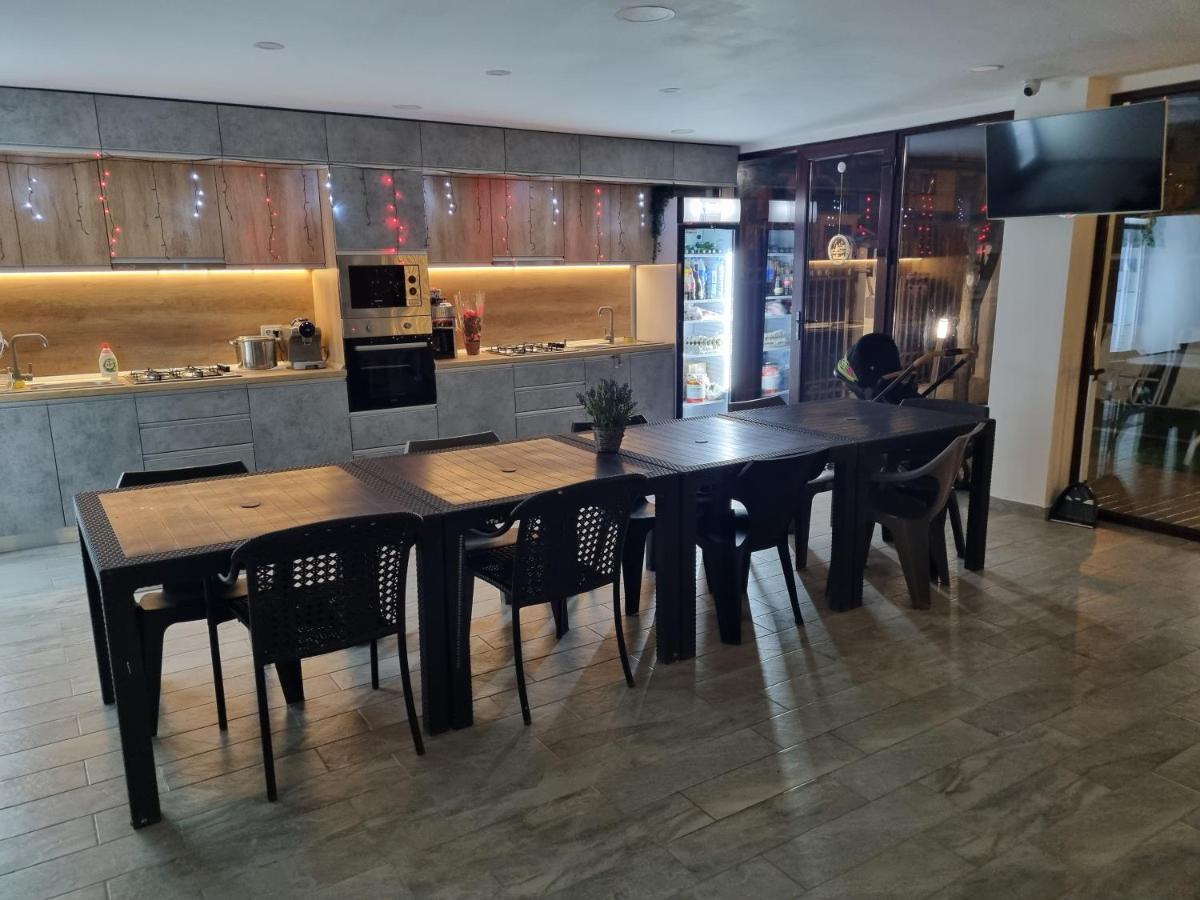 Vila Dumio Hotel Eforie Nord Buitenkant foto