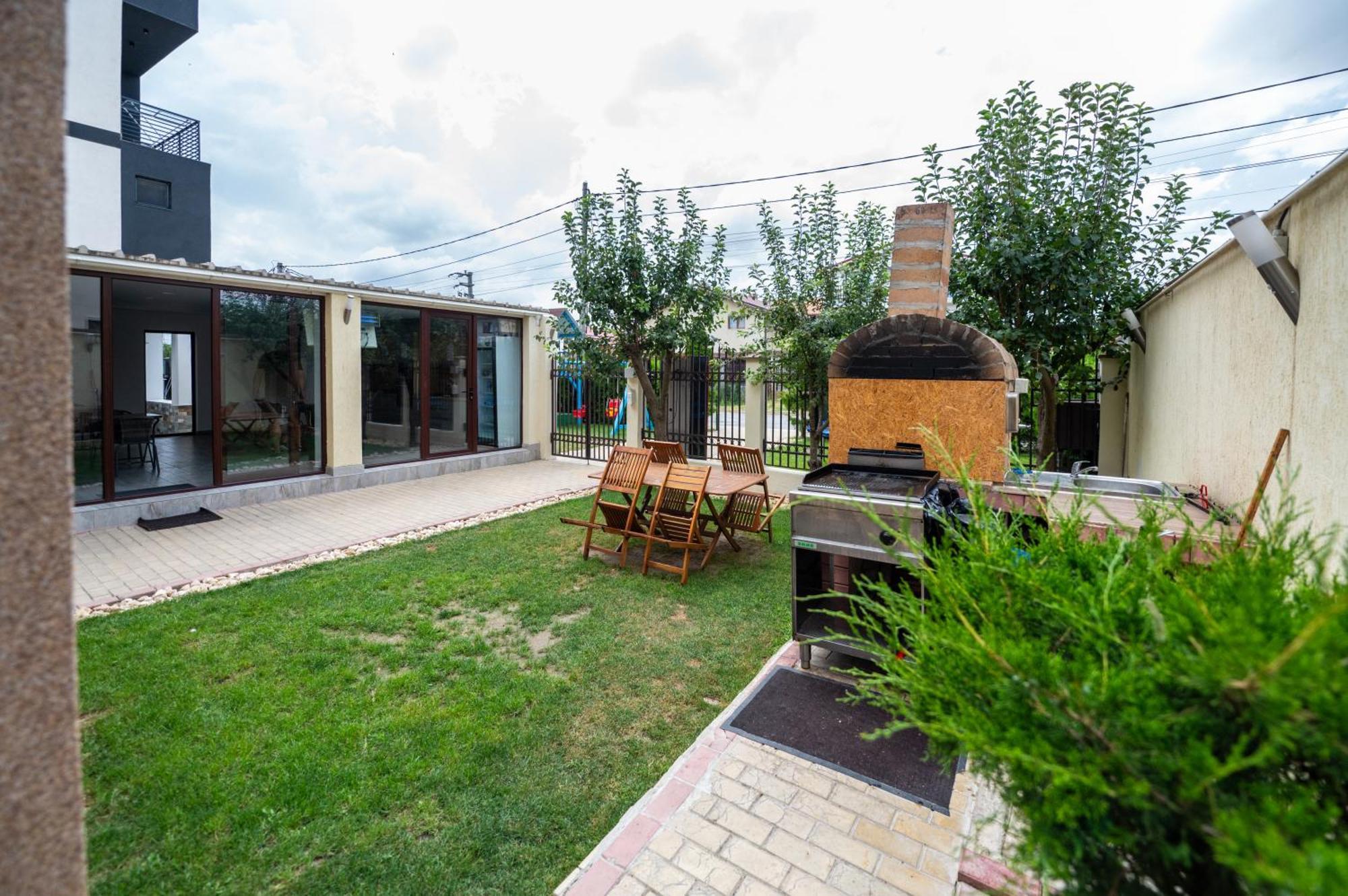 Vila Dumio Hotel Eforie Nord Buitenkant foto
