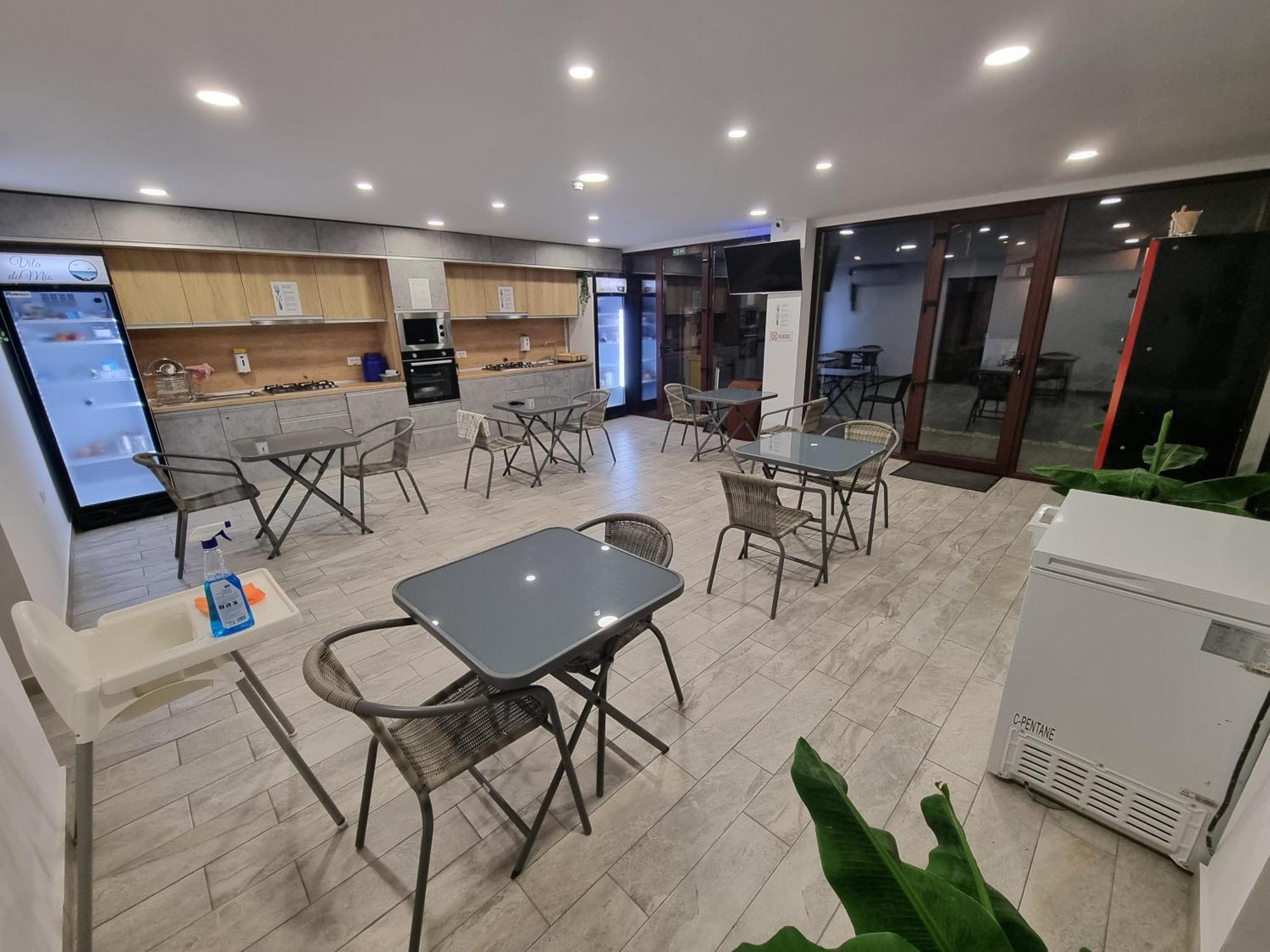 Vila Dumio Hotel Eforie Nord Buitenkant foto